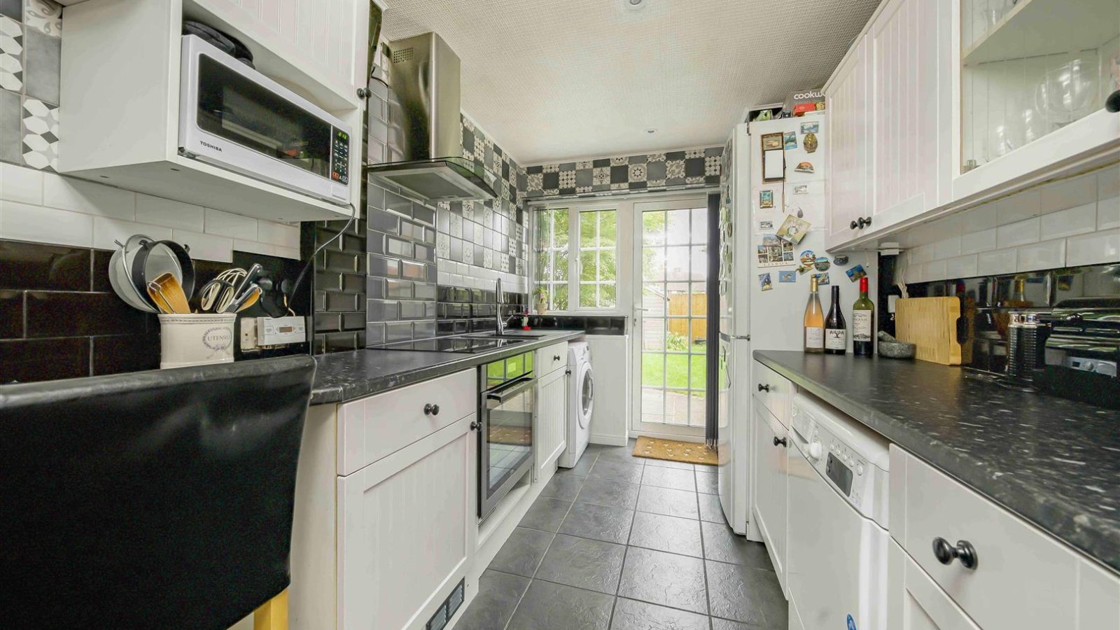 3 bedroom property for sale in Andover Close, Uxbridge £535,000