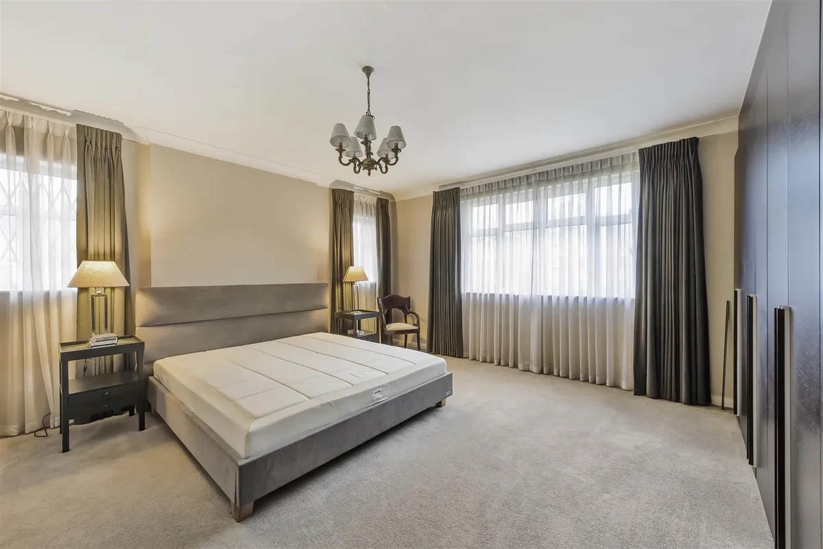 Brondesbury Park, London, NW6