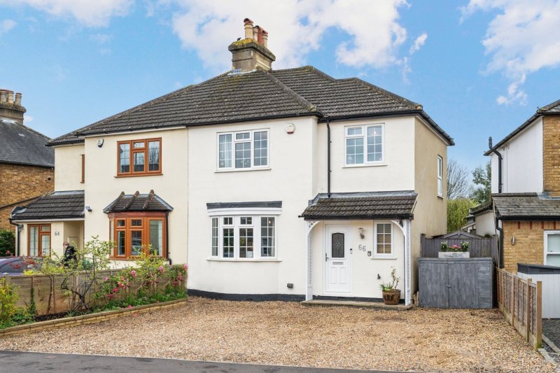 3 bedroom property for sale in Queens Road, Hersham Village, KT12 £