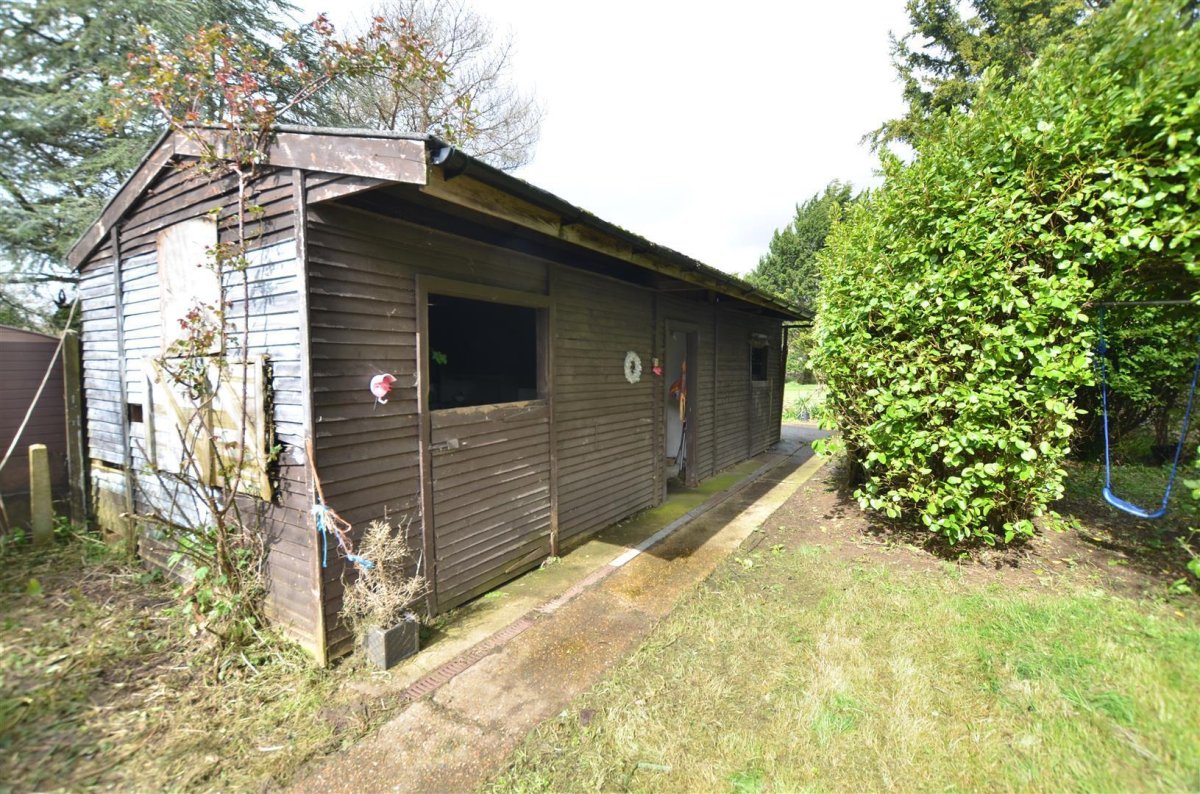 3 bedroom property for sale in Emsworth, Hampshire Guide price £595,000