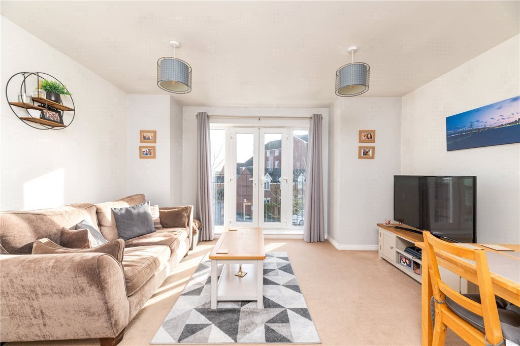 2 bedroom property for sale in New Forest Way, Leeds, LS10 £130,000