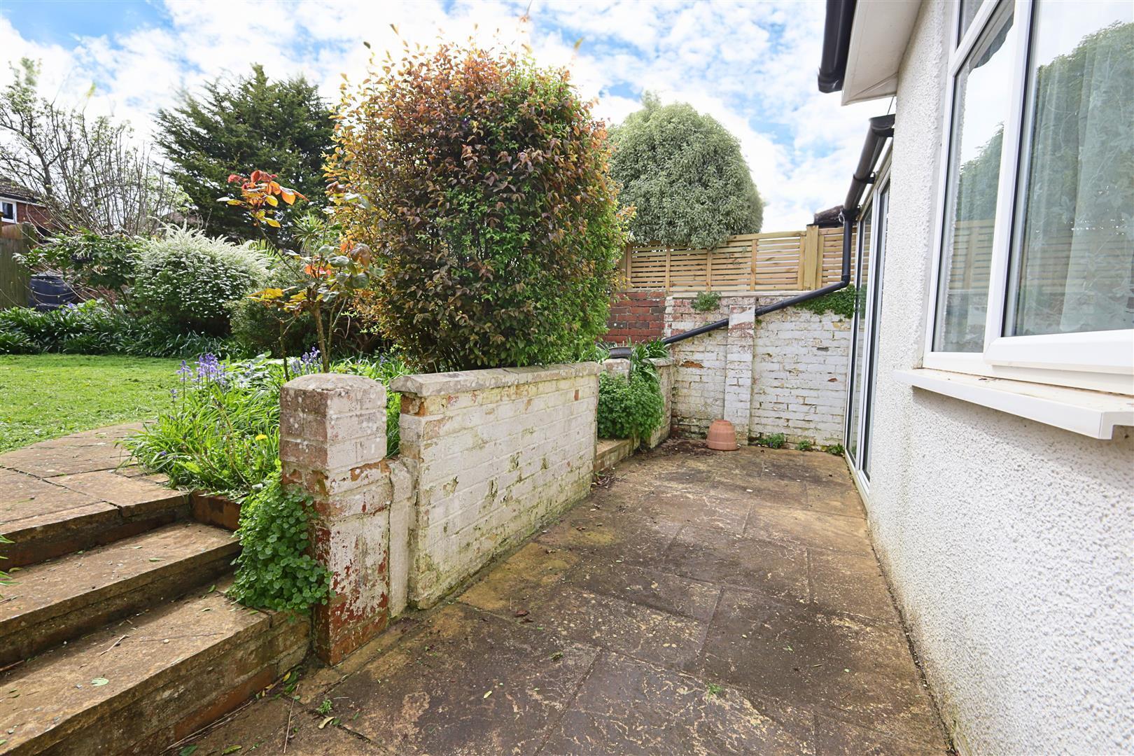 3 bedroom property for sale in Hangleton Road, Hove Offers in the