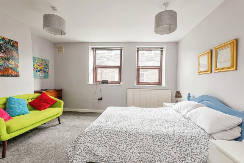 Commercial Road, Skelmanthorpe, HUDDERSFIELD 1 bedroom character