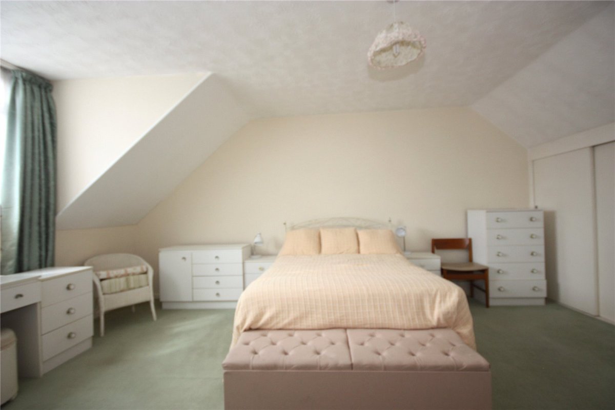 4 bedroom property for sale in Langbrook Close, Langstone, Havant