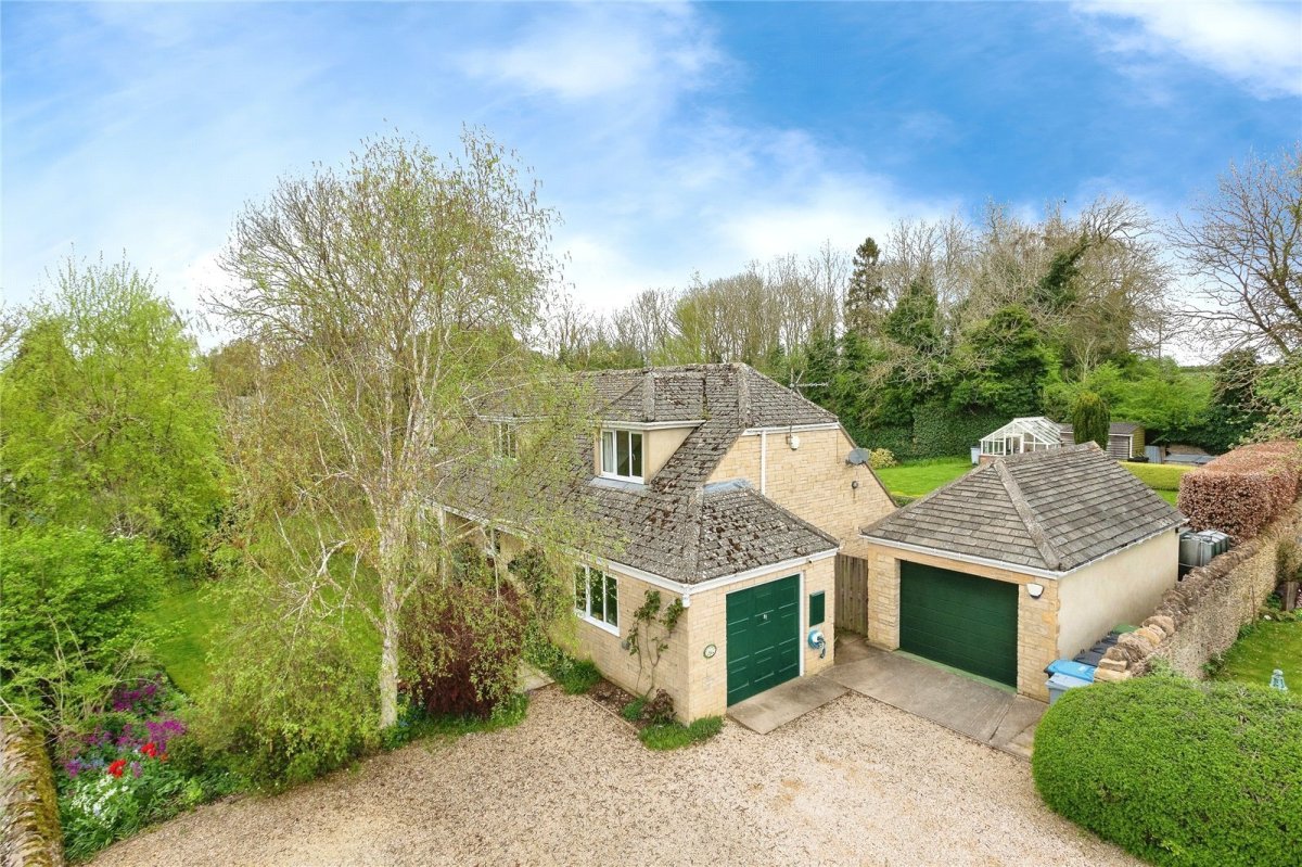 4 bedroom property for sale in Burford Road, Brize Norton, Carterton, Oxfordshire, OX18 Guide
