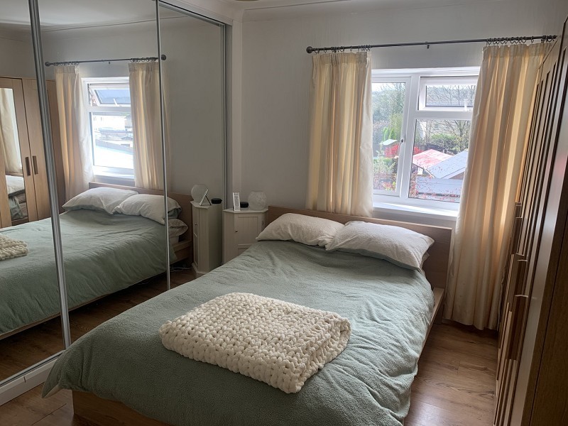 3 bedroom property for sale in Ynyswen, Penycae, Swansea. £160,000