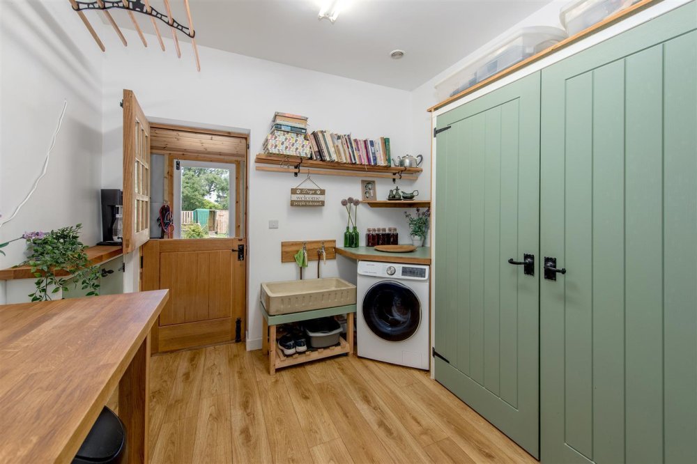 Stags 3 bedroom property for sale in Rogus, Wellington