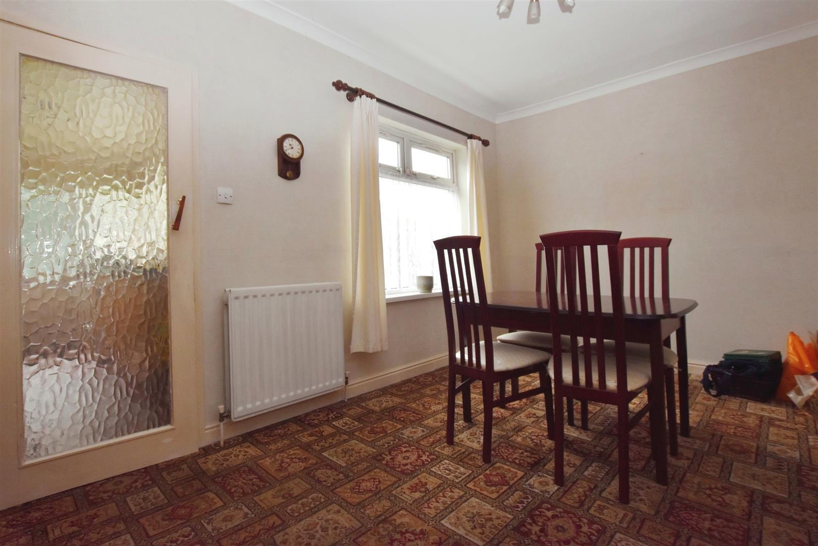 3 bedroom property for sale in Spring Bank West, Hull £130,000