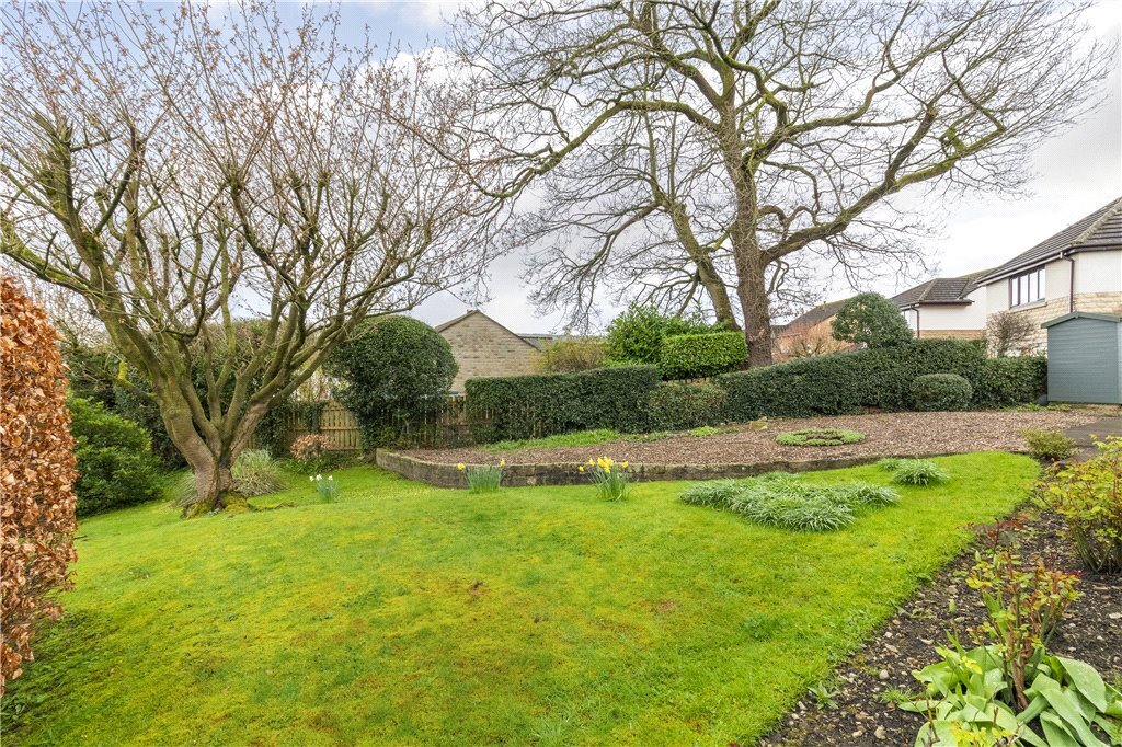 2 bedroom property for sale in Skipton Road, Addingham, Ilkley, LS29