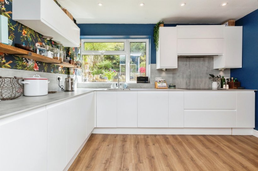 Bay Tree Road, Bath 4 bedroom semidetached house Sequence