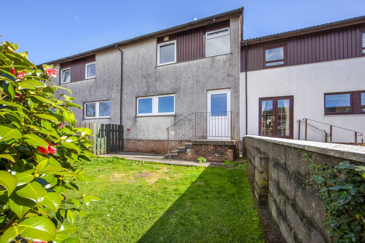 2 bedroom property for sale in 3 Pulpit Road, Oban, PA34 4LF Guide