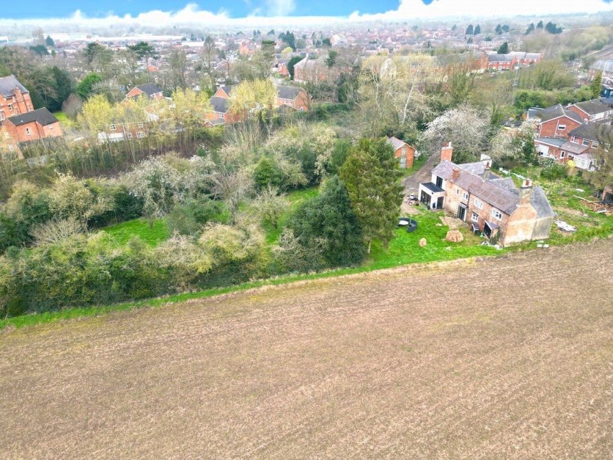 4 bedroom property for sale in Melton Road, Syston, Leicester