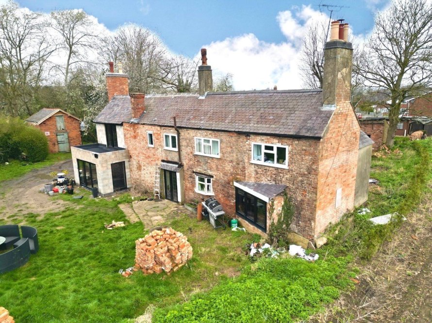 4 bedroom property for sale in Melton Road, Syston, Leicester