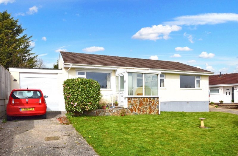 3 bedroom property for sale in Sunnybanks, Hatt, Saltash, PL12 Guide