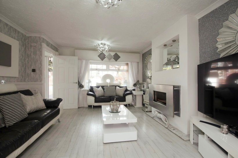 Peacock Drive, Paisley 4 bedroom detached house Allen & Harris