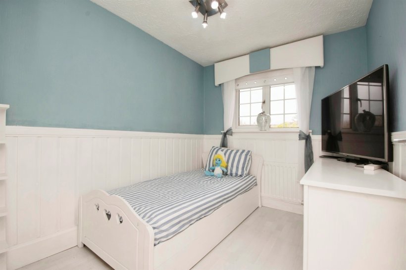 Peacock Drive, Paisley 4 bedroom detached house Allen & Harris