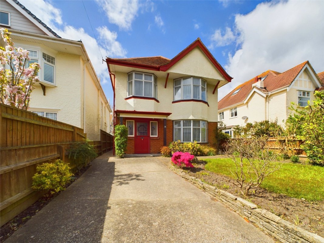 3 bedroom property for sale in Southwood Avenue, Bournemouth, BH6