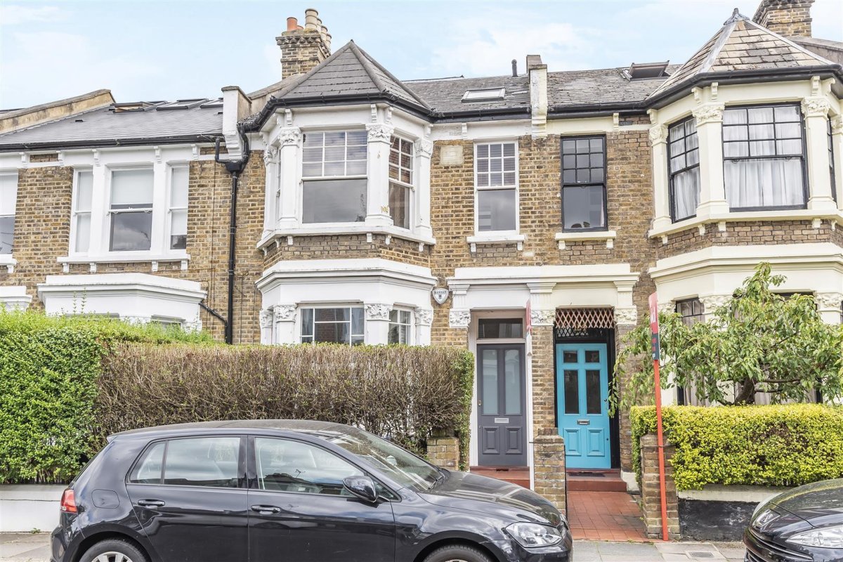 2 bedroom property for sale in Victoria Road, London, NW6 £875,000