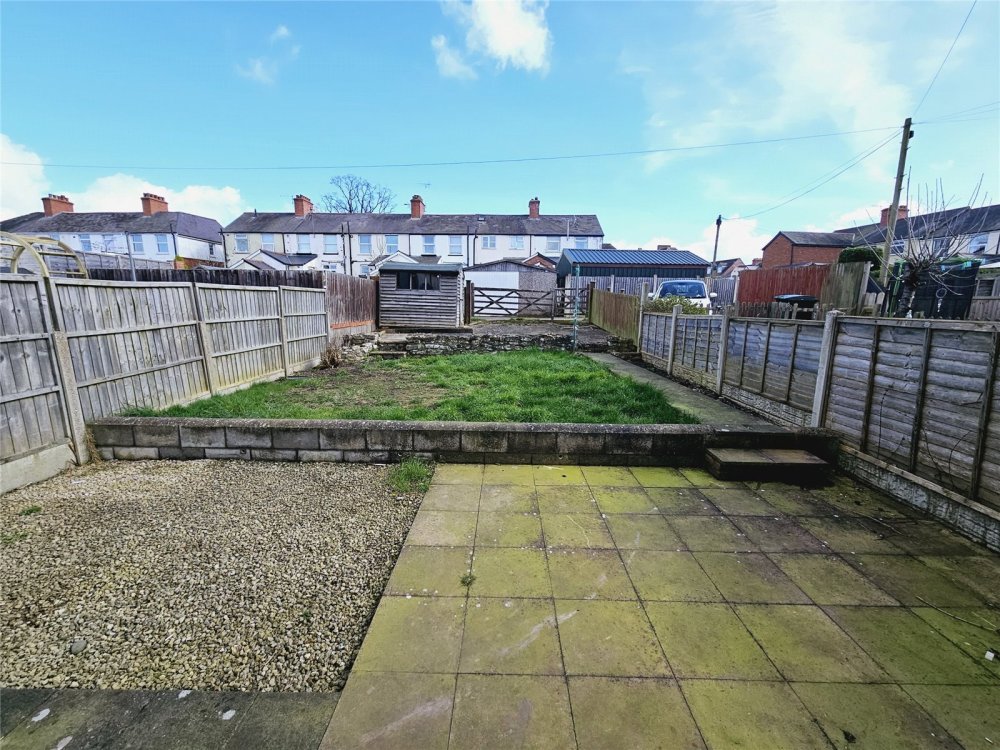 2 bedroom property for sale in Woodhill Road, Highley, Bridgnorth, WV16