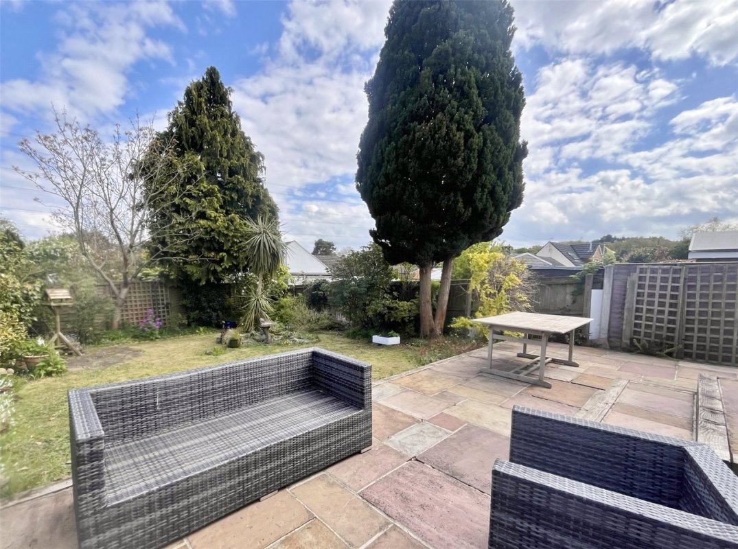 3 bedroom property for sale in Woodlinken Way, Verwood, BH31 £475,000