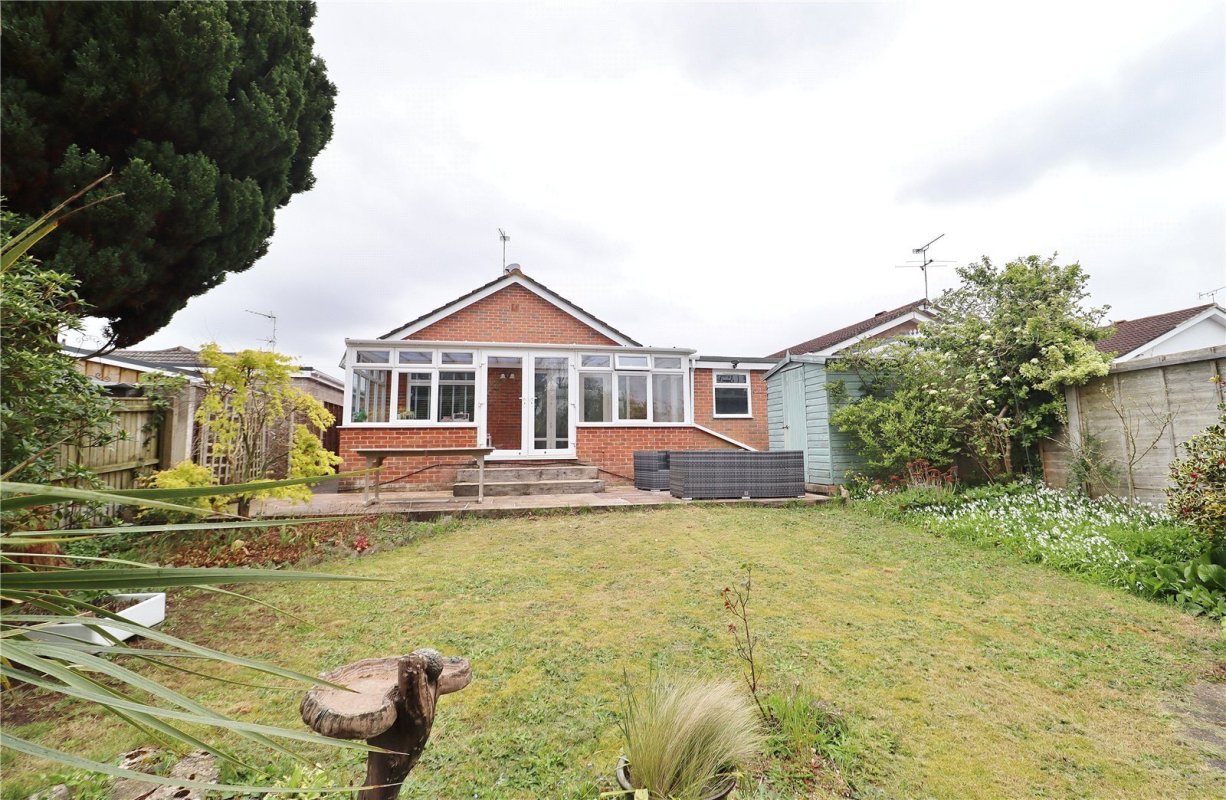 3 bedroom property for sale in Woodlinken Way, Verwood, BH31 £475,000