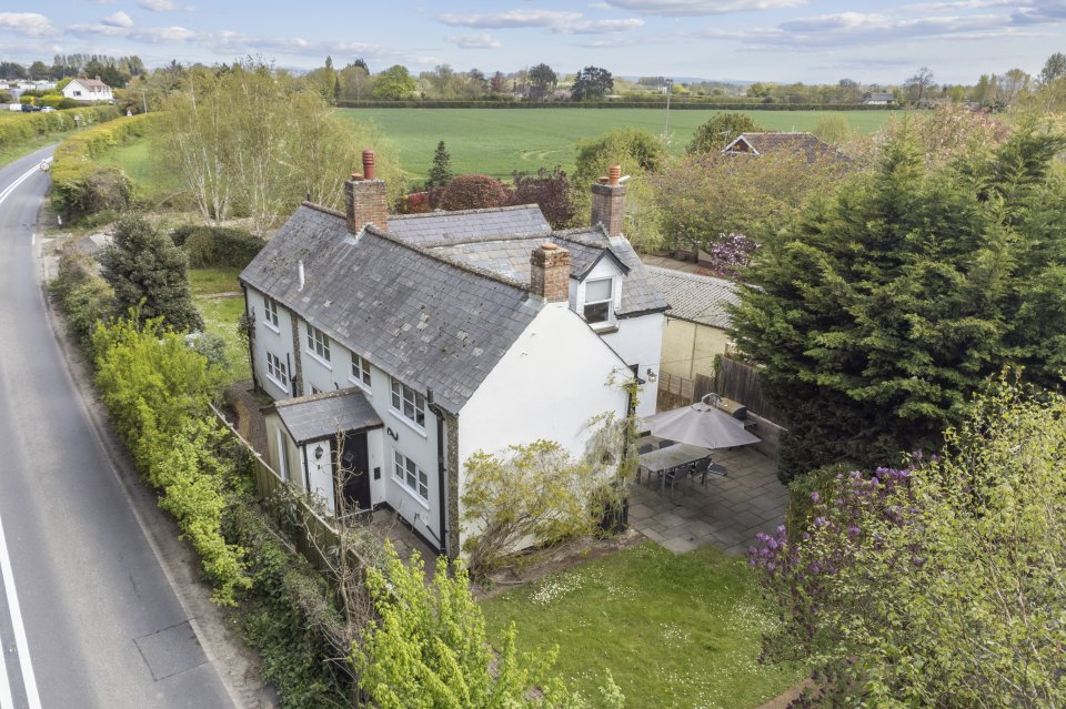 4 bedroom property for sale in Shripney Road, Bognor Regis, PO22 Guide price £475,000