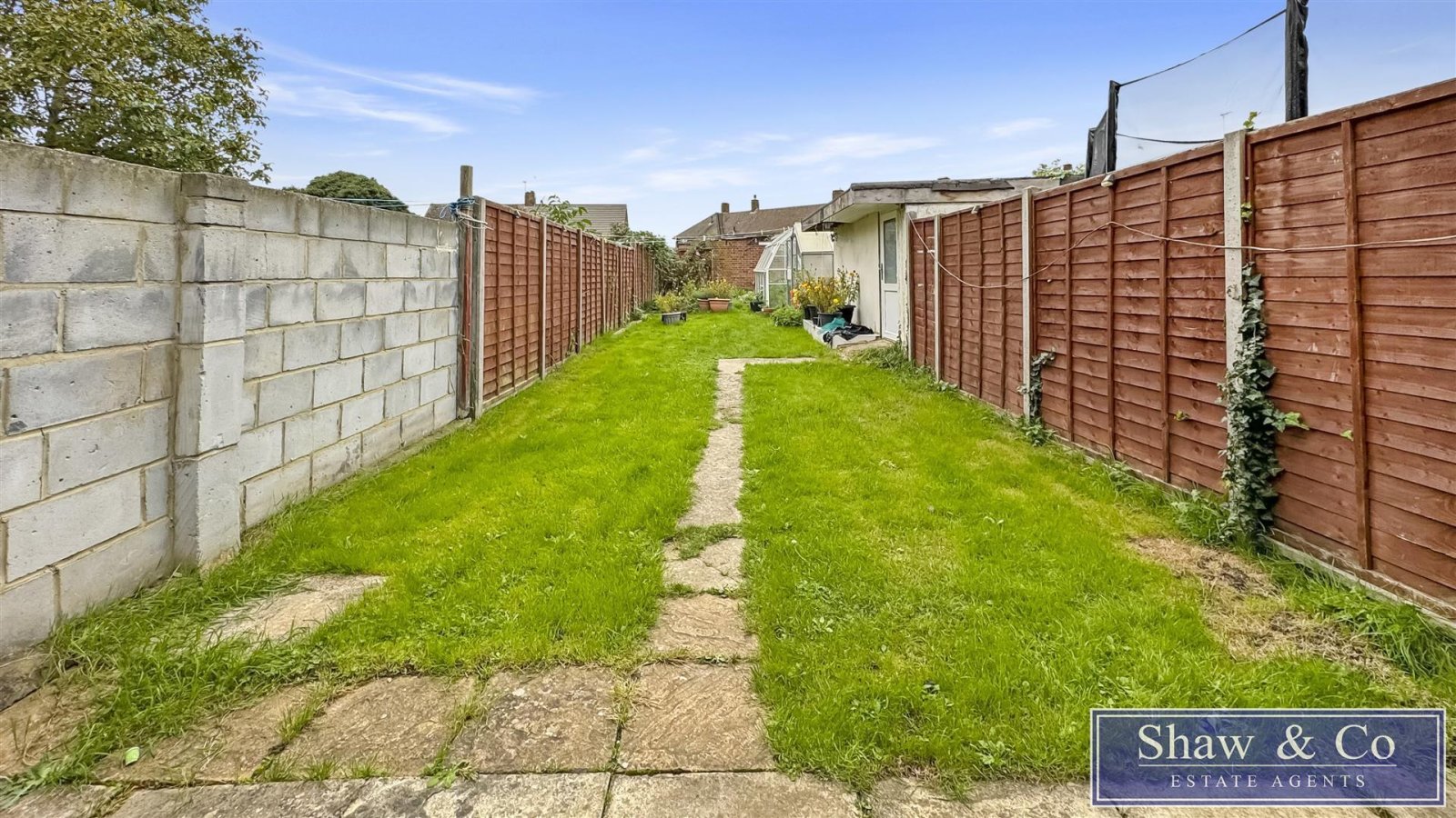 3 bedroom property for sale in Rostrevor Gardens, SOUTHALL £399,950