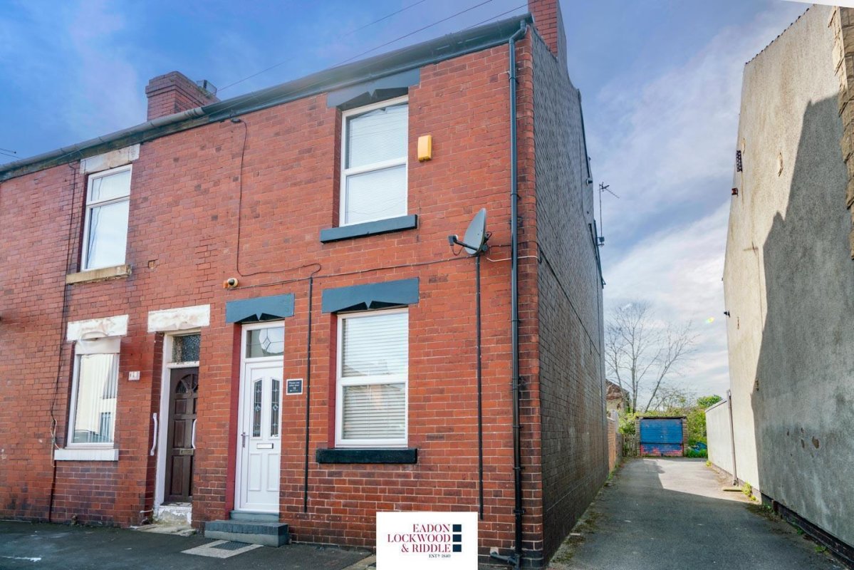 2 bedroom property for sale in North Street, Rawmarsh, Rotherham £125,000