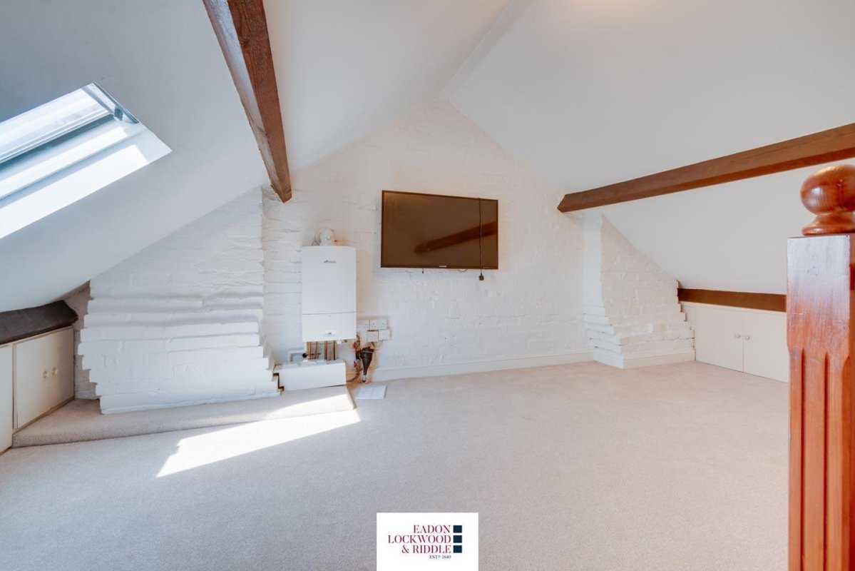 2 bedroom property for sale in North Street, Rawmarsh, Rotherham £125,000