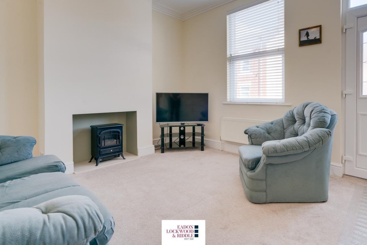 2 bedroom property for sale in North Street, Rawmarsh, Rotherham £125,000