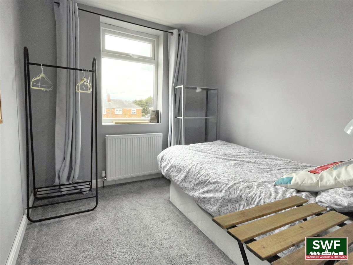 3 bedroom property for sale in Finchfield Hill, Finchfield Offers in