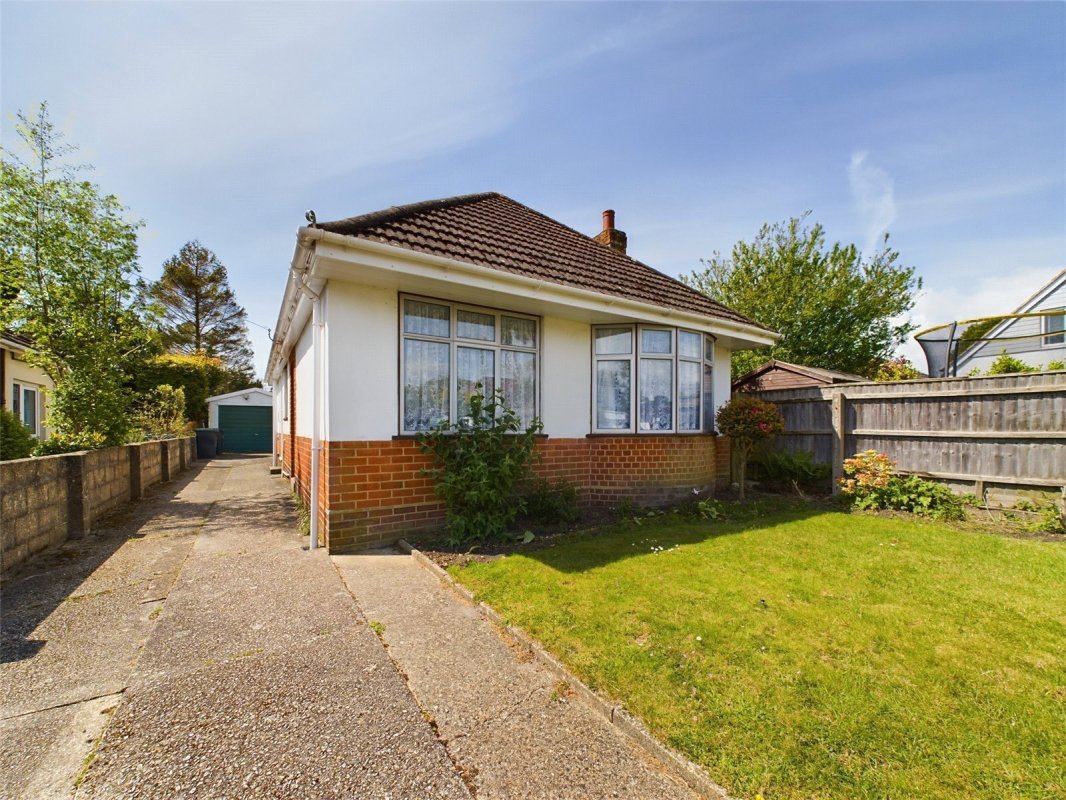 2 bedroom property for sale in Endfield Road, Christchurch, Dorset