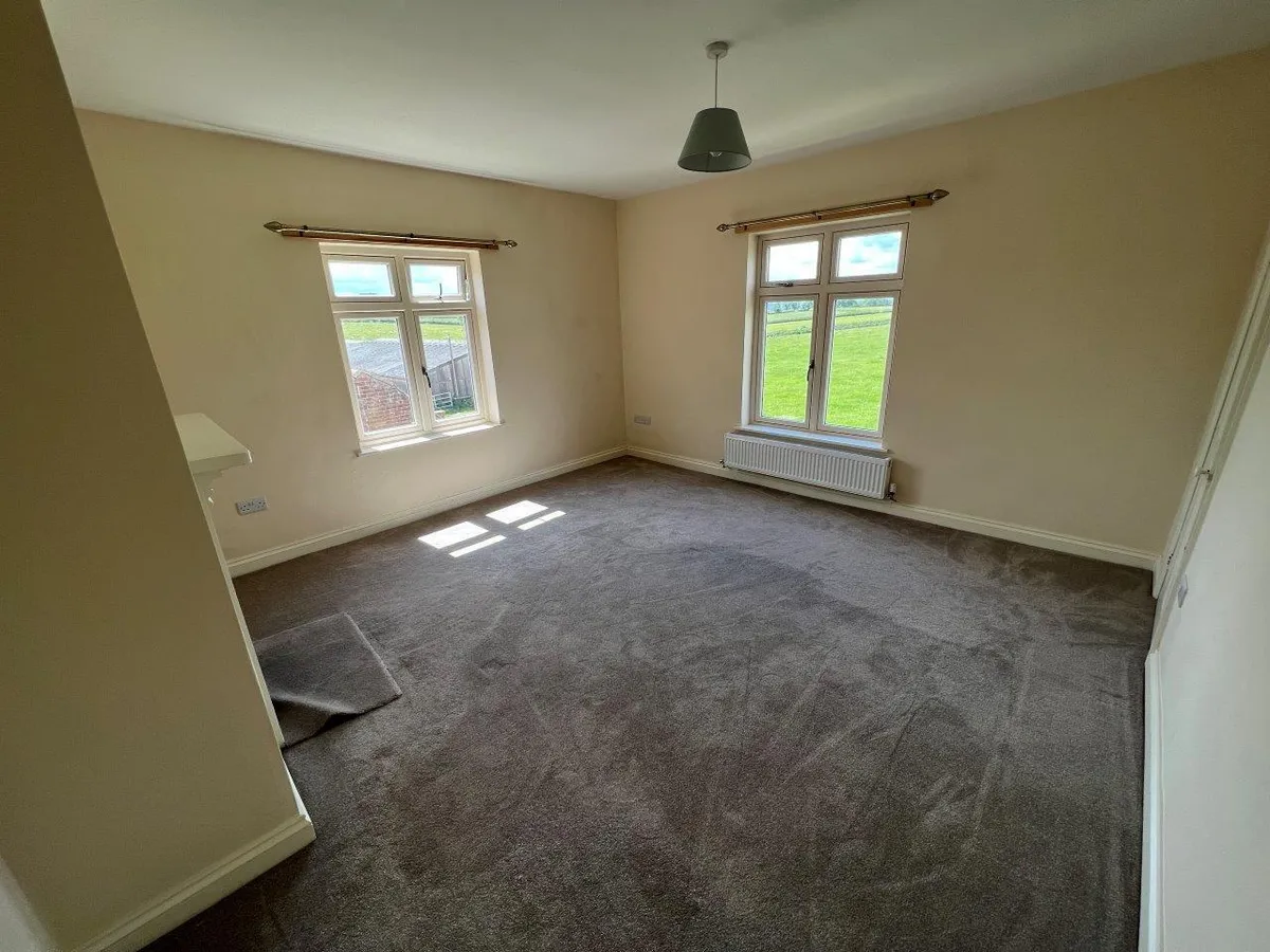 TOP FARM HOUSE, SIX HILLS ROAD, WALTON ON THE WOLDS, LOUGHBOROUGH