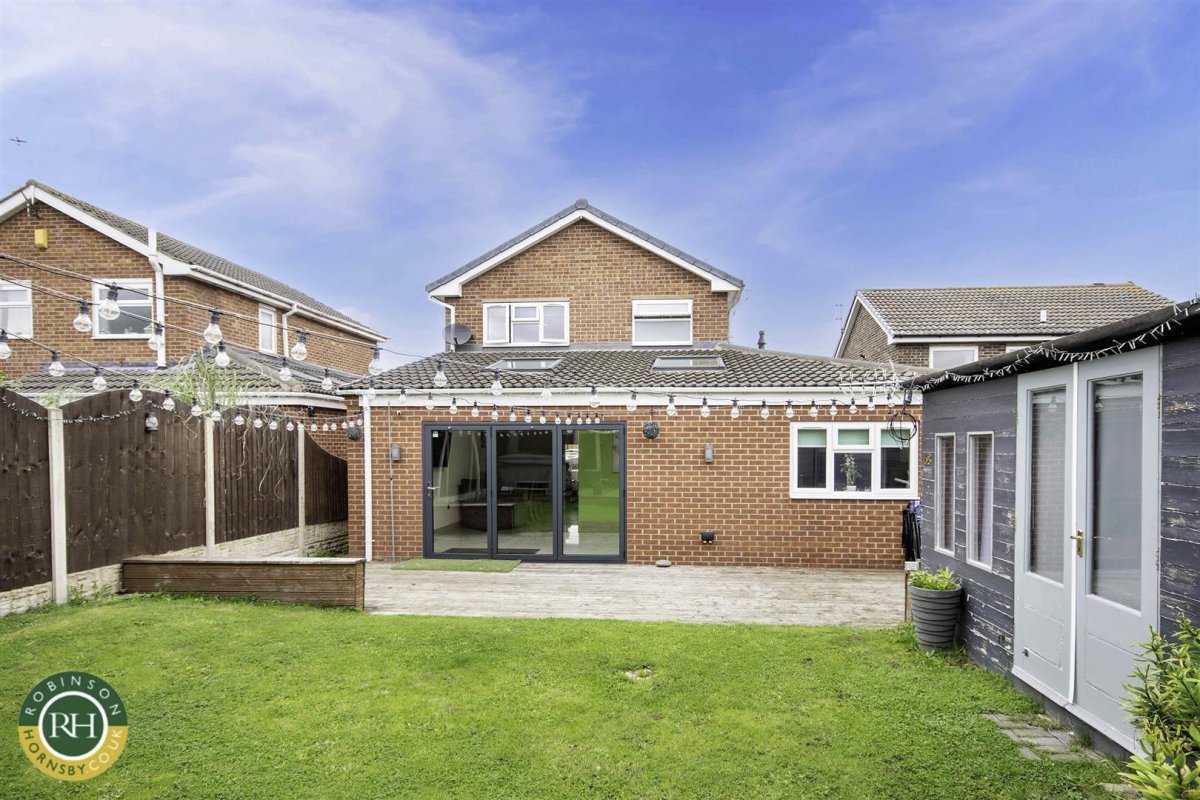 4 bedroom property for sale in Tatenhill Gardens, Cantley, Doncaster
