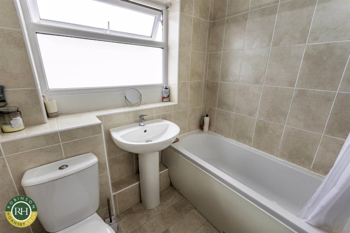 4 bedroom property for sale in Tatenhill Gardens, Cantley, Doncaster