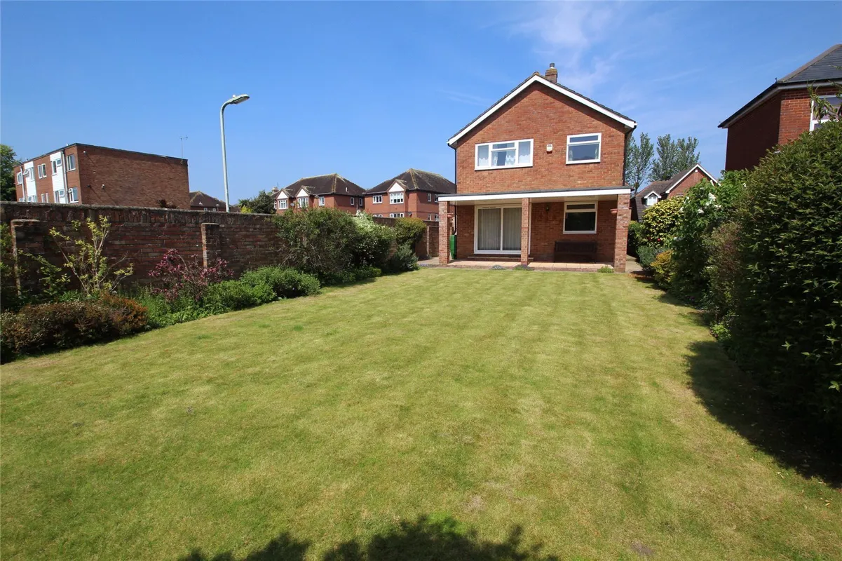 Southampton Road, Fareham, Hampshire, PO16