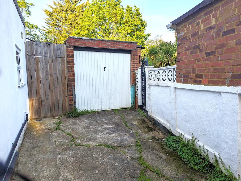 THREE BEDROOM SEMI-DETACHED HOUSE FOR SALE ELMSTEAD AVENUE WEMBLEY PARK HA9 Image 16