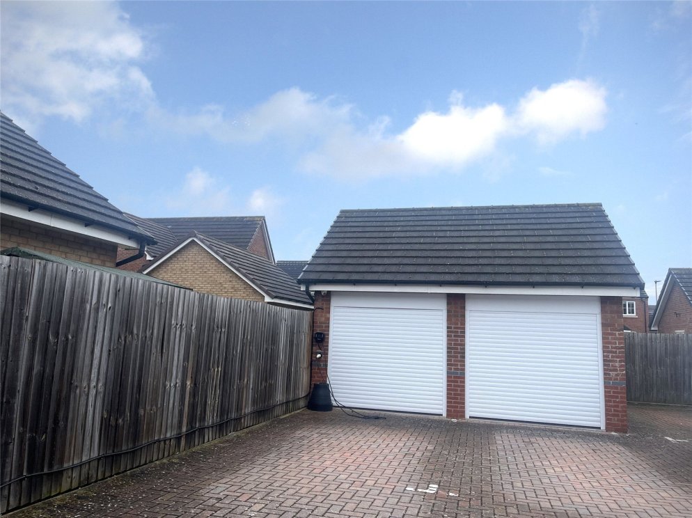 4 bedroom property for sale in Butler Best Way, Kidderminster