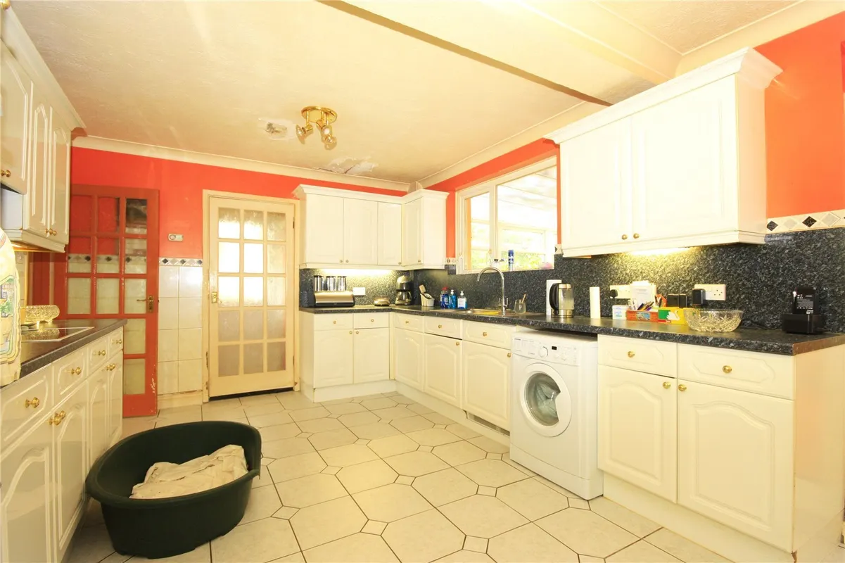 Battens Way, Havant, Hampshire, PO9