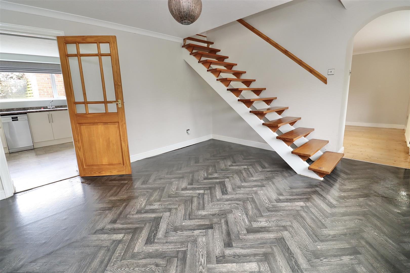 3 bedroom property for sale in Main Street, Elvington, York £275,000