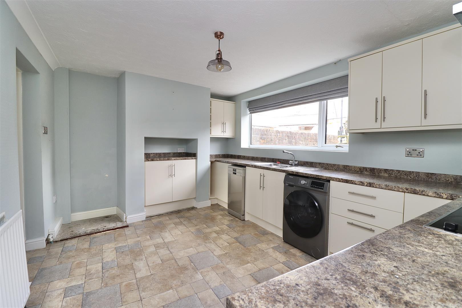 3 bedroom property for sale in Main Street, Elvington, York £275,000