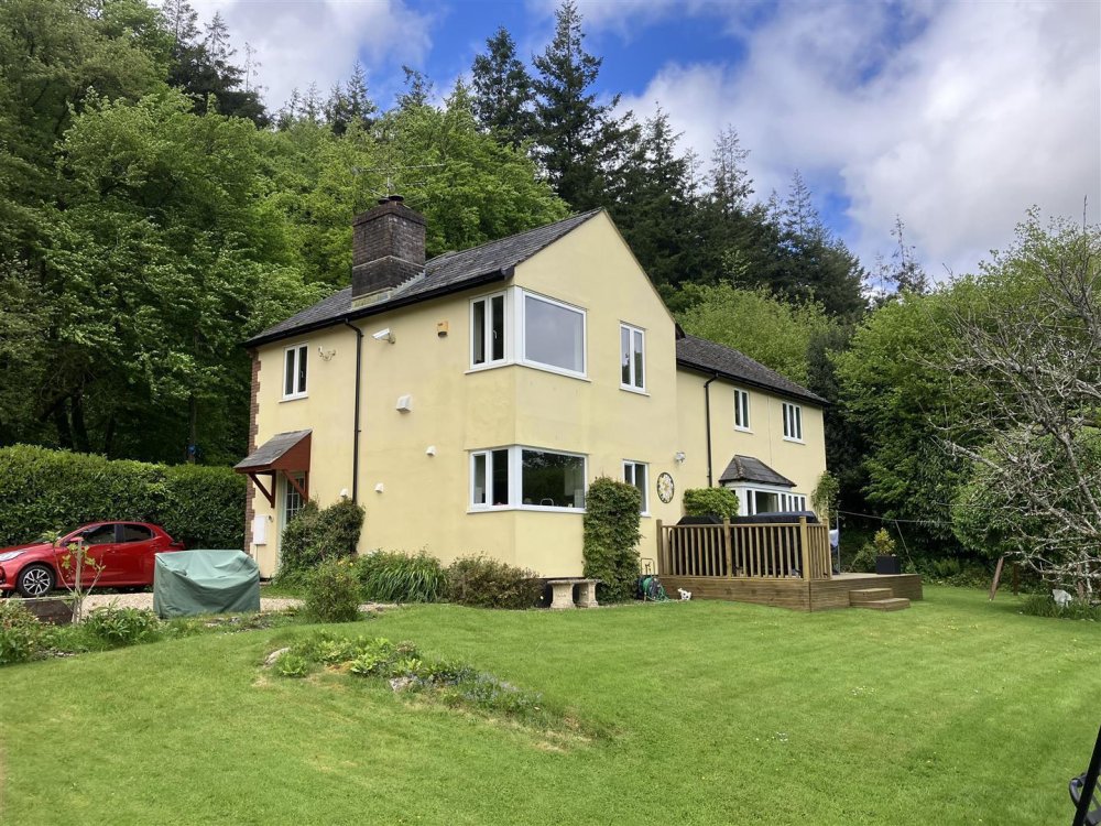 Stags 4 bedroom property for sale in Hemyock, Devon