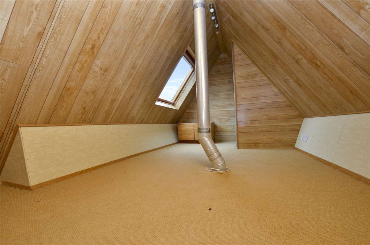 2 bedroom property for sale in Uplands Road, West Moors, Ferndown