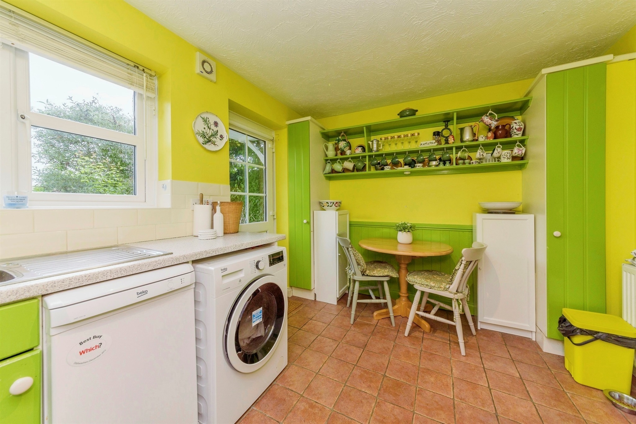 2 bedroom property for sale in Spurlings, Oundle, Peterborough £290,000