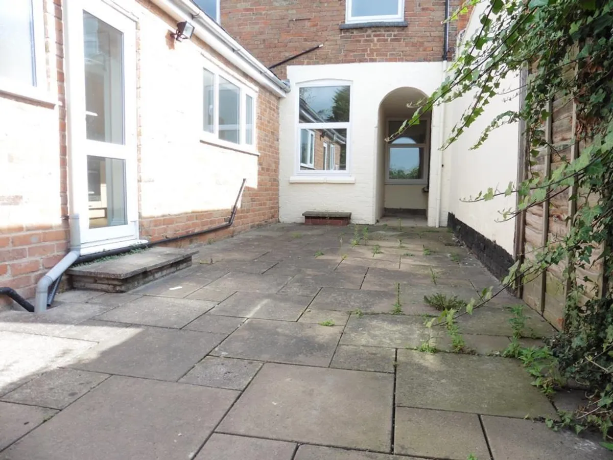 NOTTINGHAM ROAD, MELTON MOWBRAY