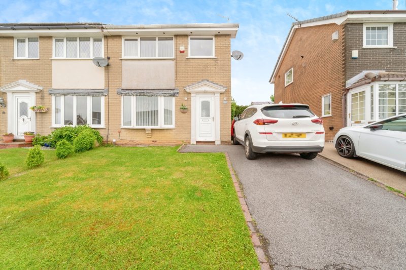 3 bedroom property for sale in Lydgate, Burnley, BB10 Offers over £