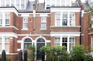 Harry Charles: Estate Agents in Watford & Hemel Hempstead