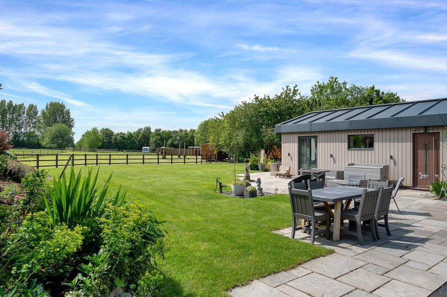 4 bedroom property for sale in Cotgrave Road, Normanton On The Wolds