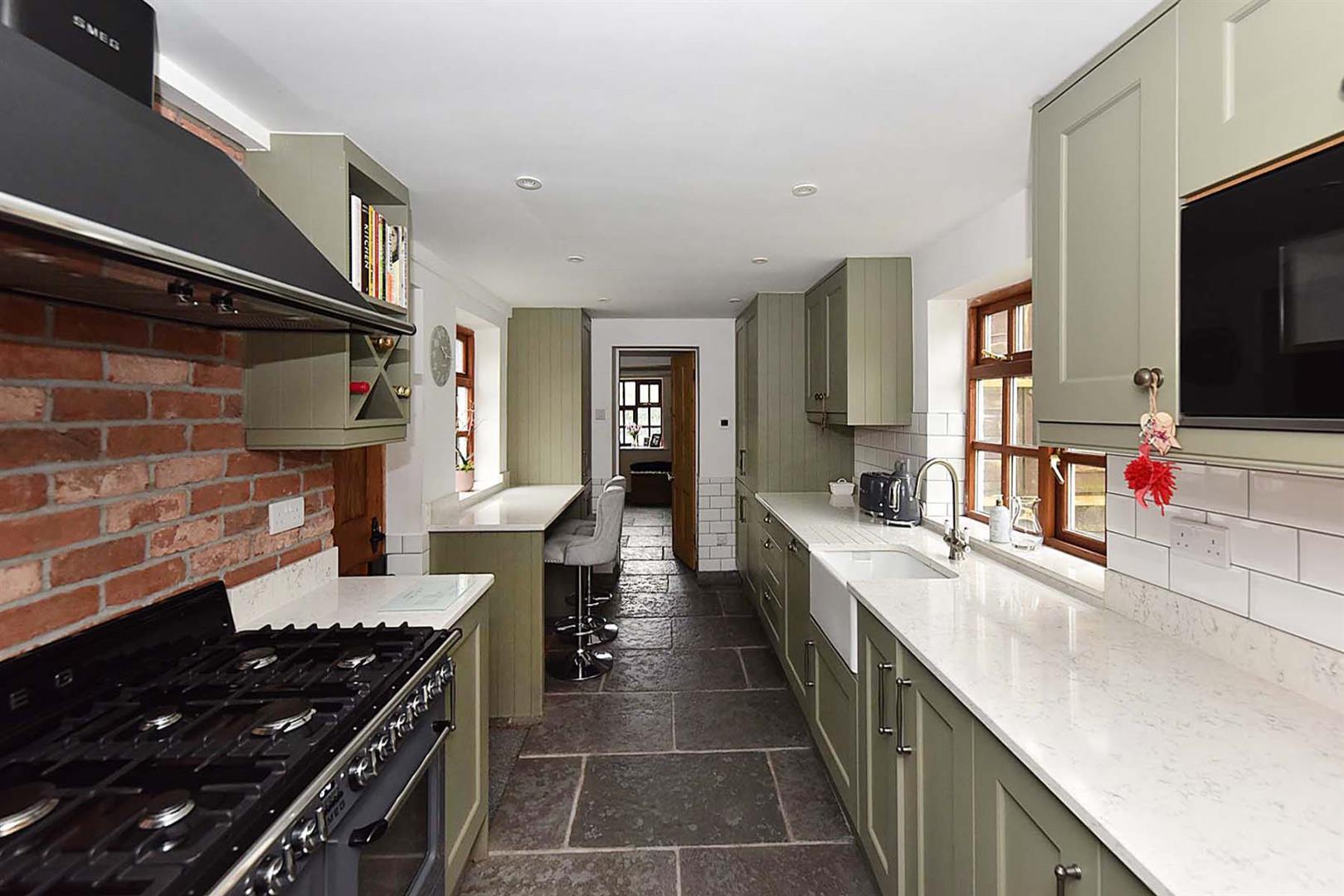 3 bedroom property for sale in Pexhill Road, Macclesfield £399,950