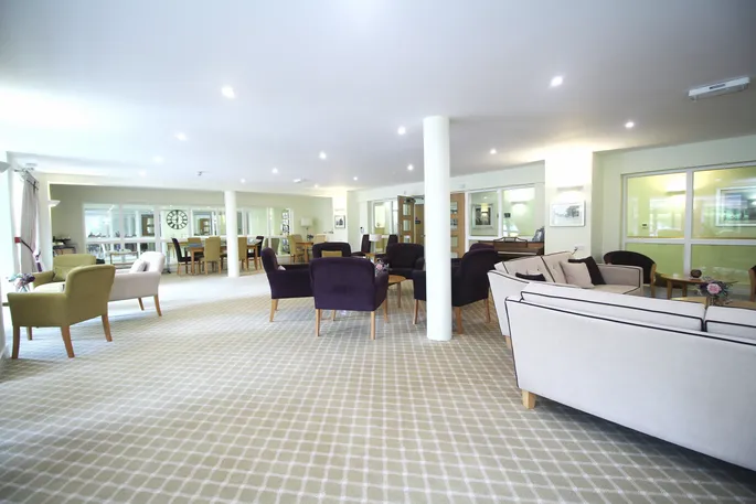 Property carousel image 11